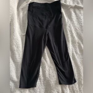 Kindred Braverly Maternity Crop Leggings